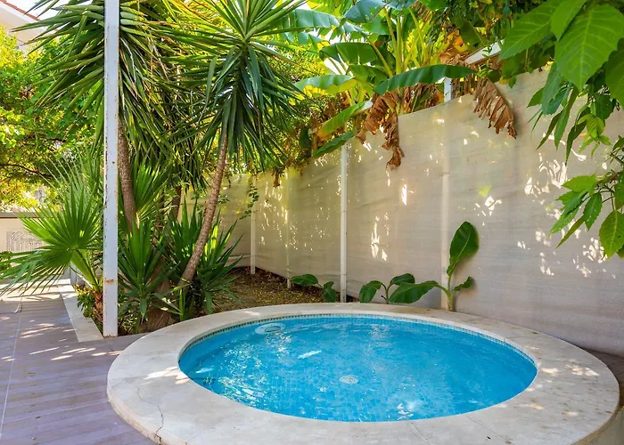 فيلة Casa Mia